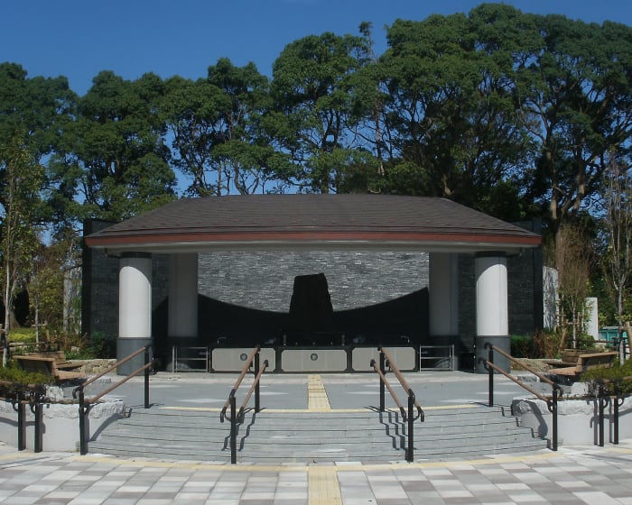 今年、緑ヶ丘霊園に川崎市初の合葬型墓所が完成しました